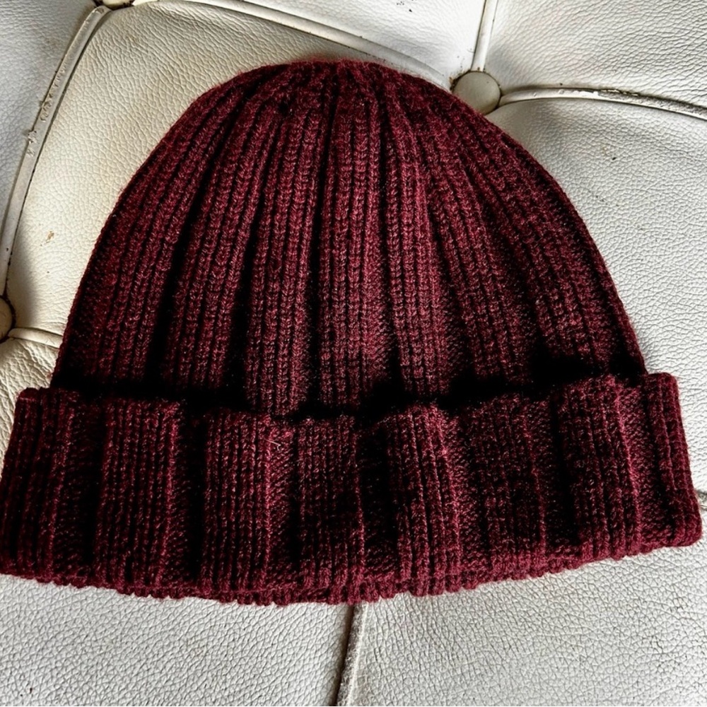 Polylana Chic Burgundy Knit Beanie